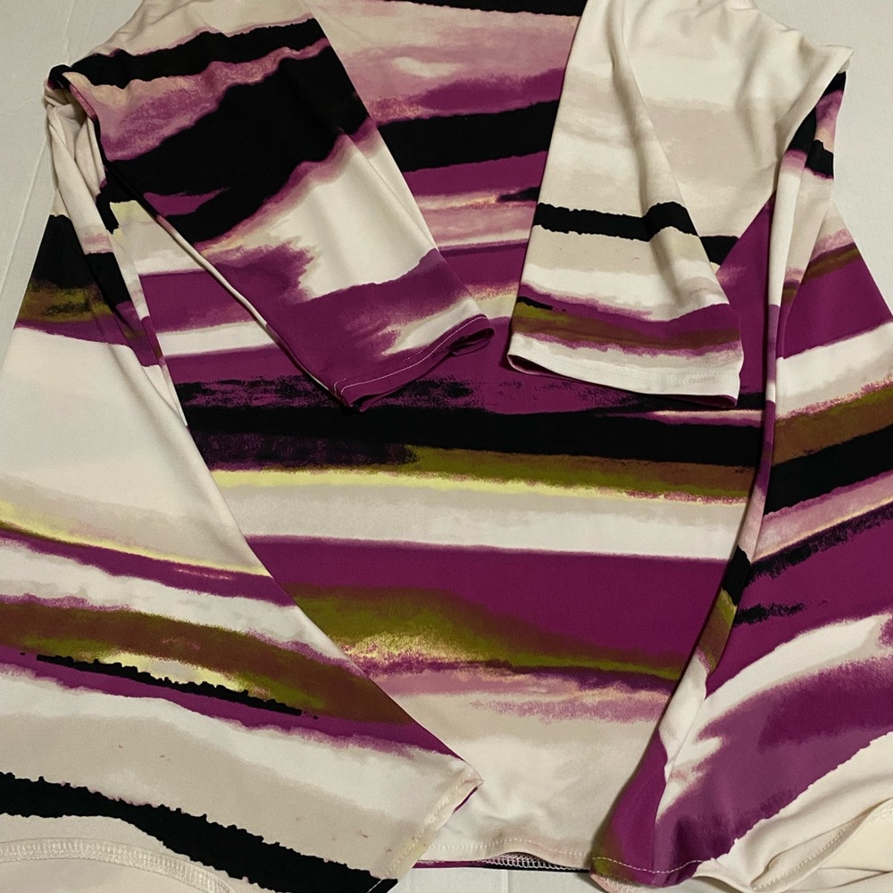 Multicolor Abstract Print Top - Picture 6 of 7